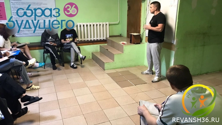 Андрей Владимирович Фролов провел спикерскую на тему «Тяга к веществу»